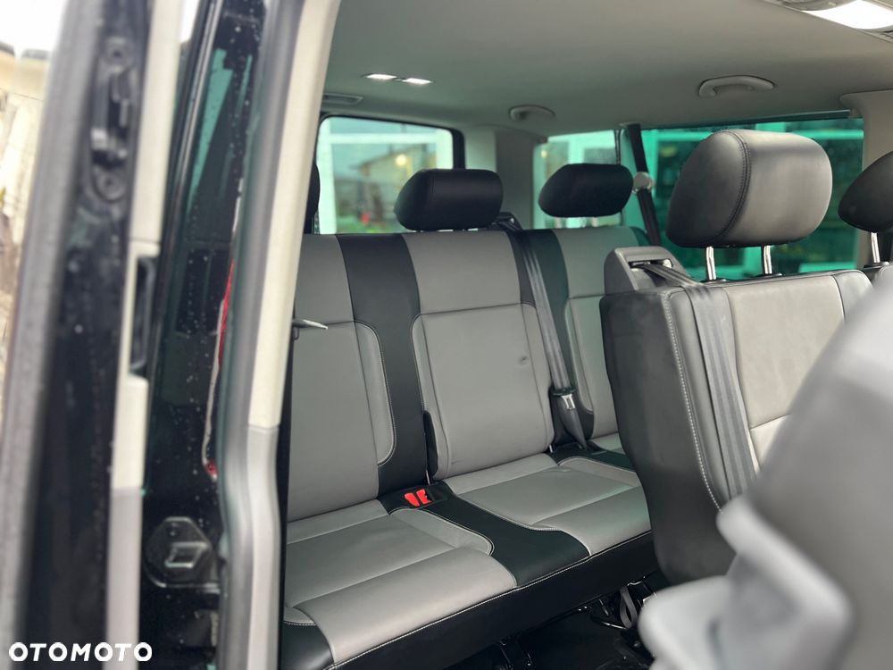 Volkswagen Caravelle - 25