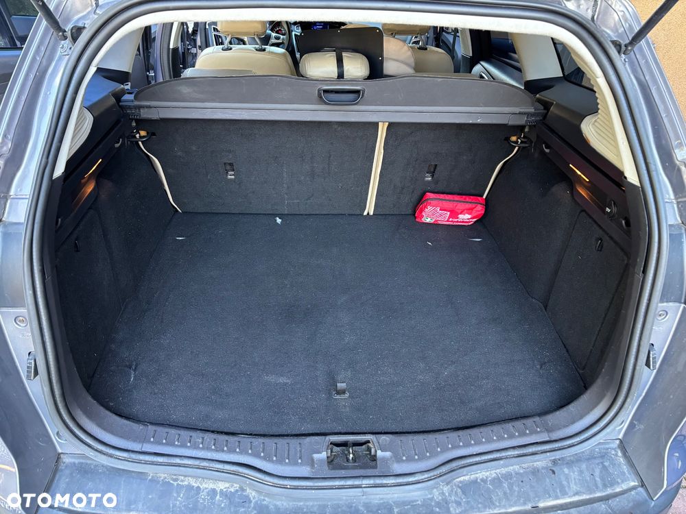 Ford Focus 1.6 Ambiente - 18