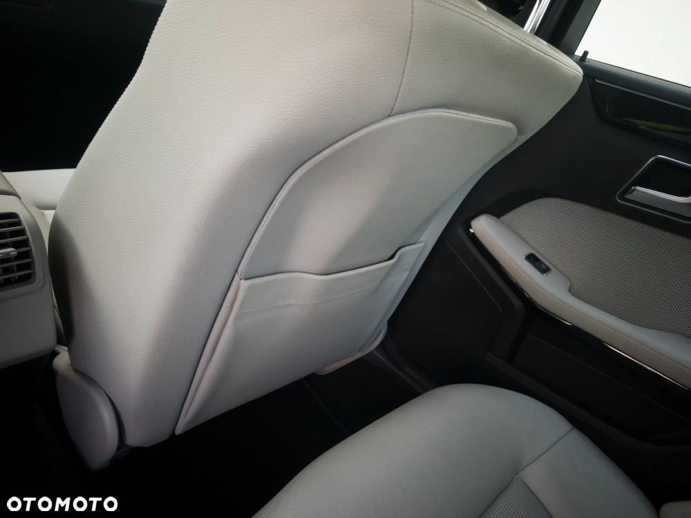 Mercedes-Benz Klasa E 220 BlueTEC 9G-TRONIC Avantgarde - 32