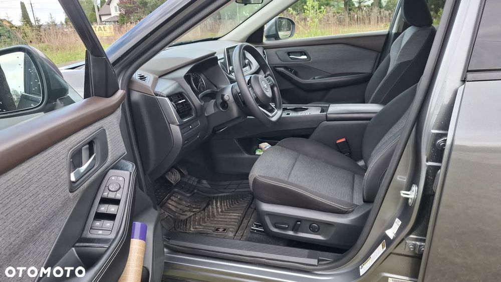 Nissan Rogue - 8