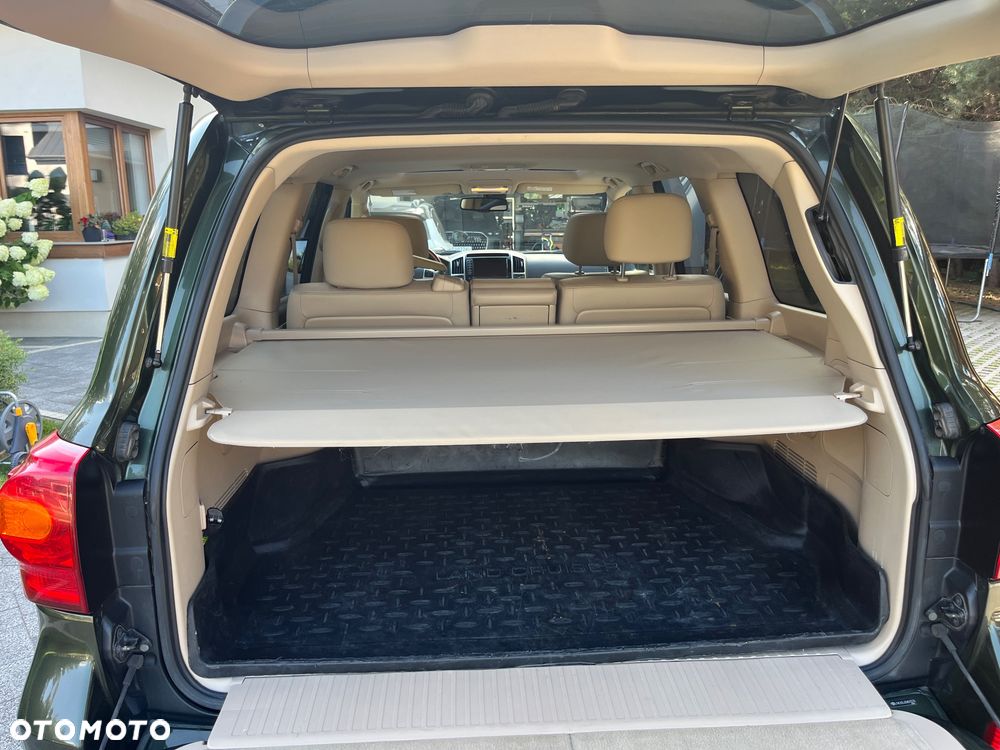 Toyota Land Cruiser LC 4.6 Prestige - 16