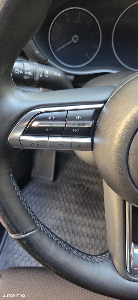 Mazda 3 e-Skyactiv G122 AT MHEV Plus - 20