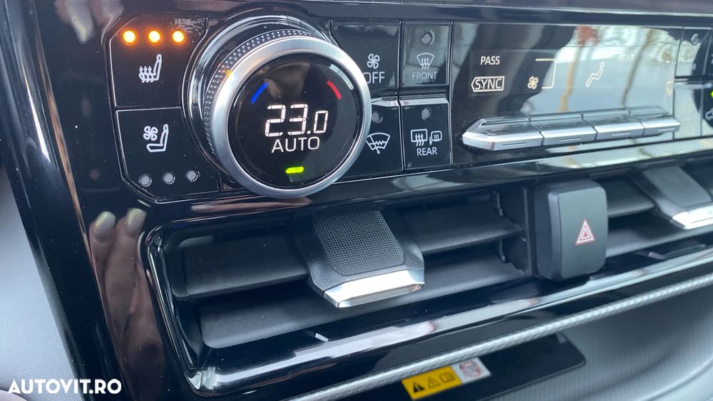 Toyota Highlander 2.5 L Hybrid Dynamic Force 248CP Luxury Pearly - 17