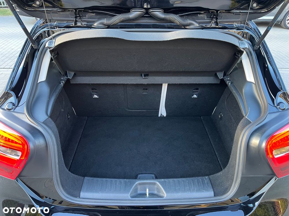 Mercedes-Benz Klasa A 220 4-Matic Style - 37