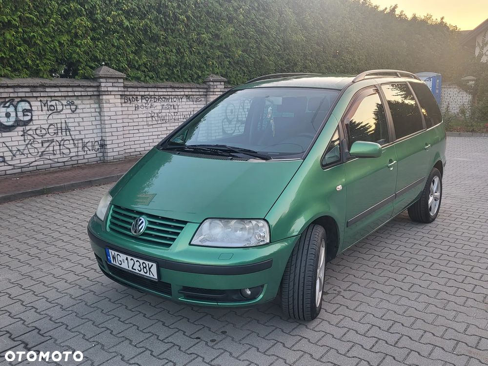 Volkswagen Sharan 1.9 TDI Highline - 1