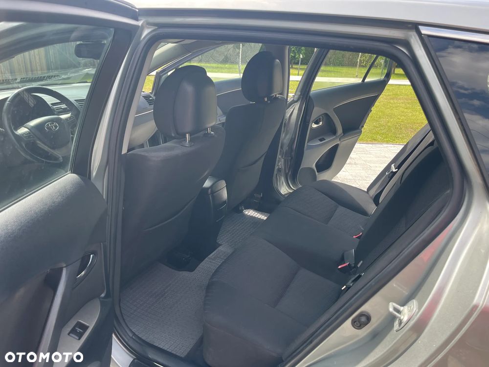 Toyota Avensis 2.0 D-4D Sol+NAVI - 5