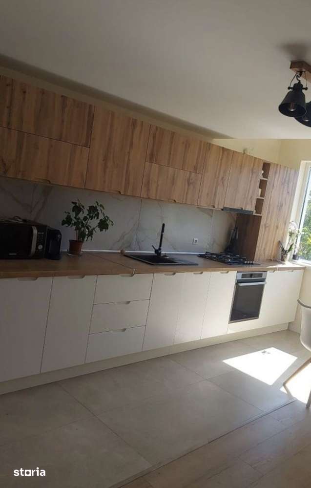 Apartament spatios cu 4 camere,parcare,100 mp utili,zona Stadionului — fotografia 3