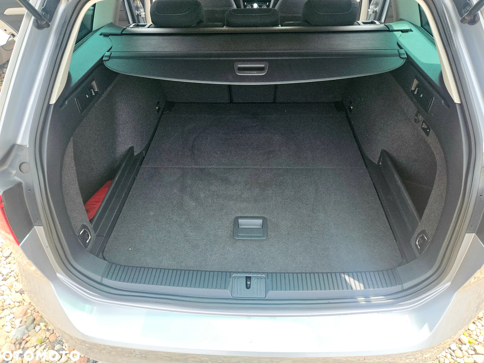 Volkswagen Passat Variant 2.0 TDI SCR DSG Business - 33