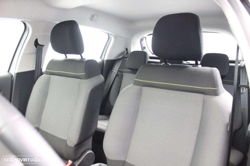 Citroën C3 1.2 PureTech C-Series - 27