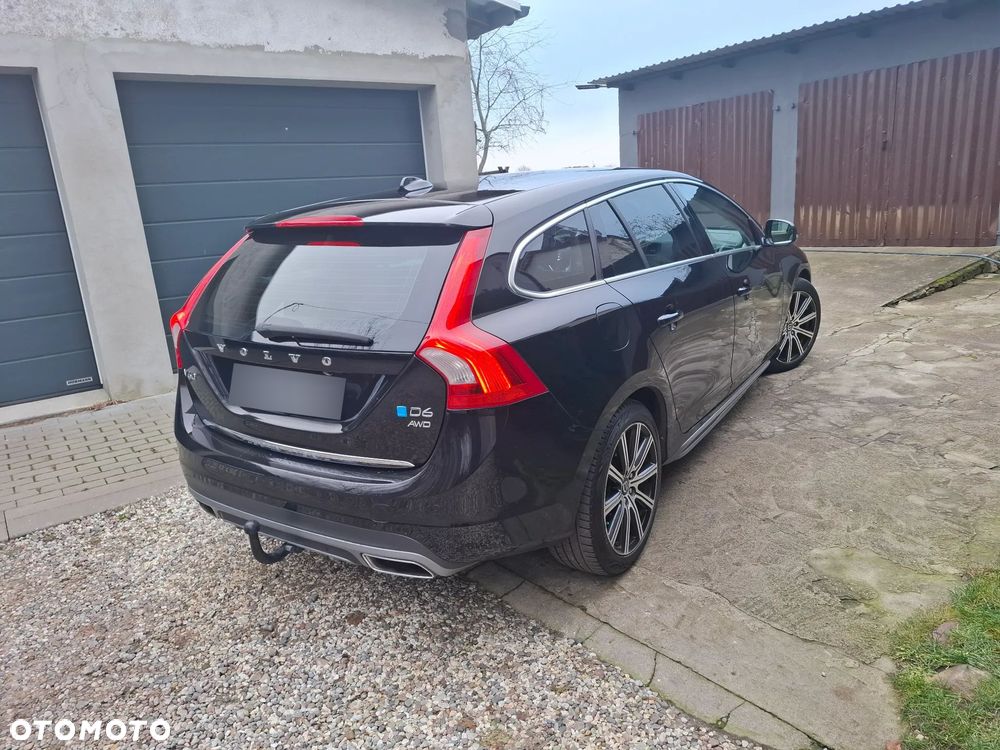 Volvo V60 D6 AWD Plug-in Hybrid R-Design Summum - 7