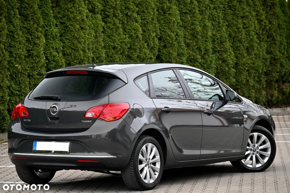 Opel Astra 1.4 T Cosmo S&S - 22