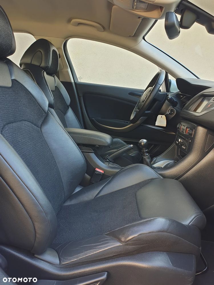 Citroën C5 2.0 HDi Confort Equilibre Navi - 30