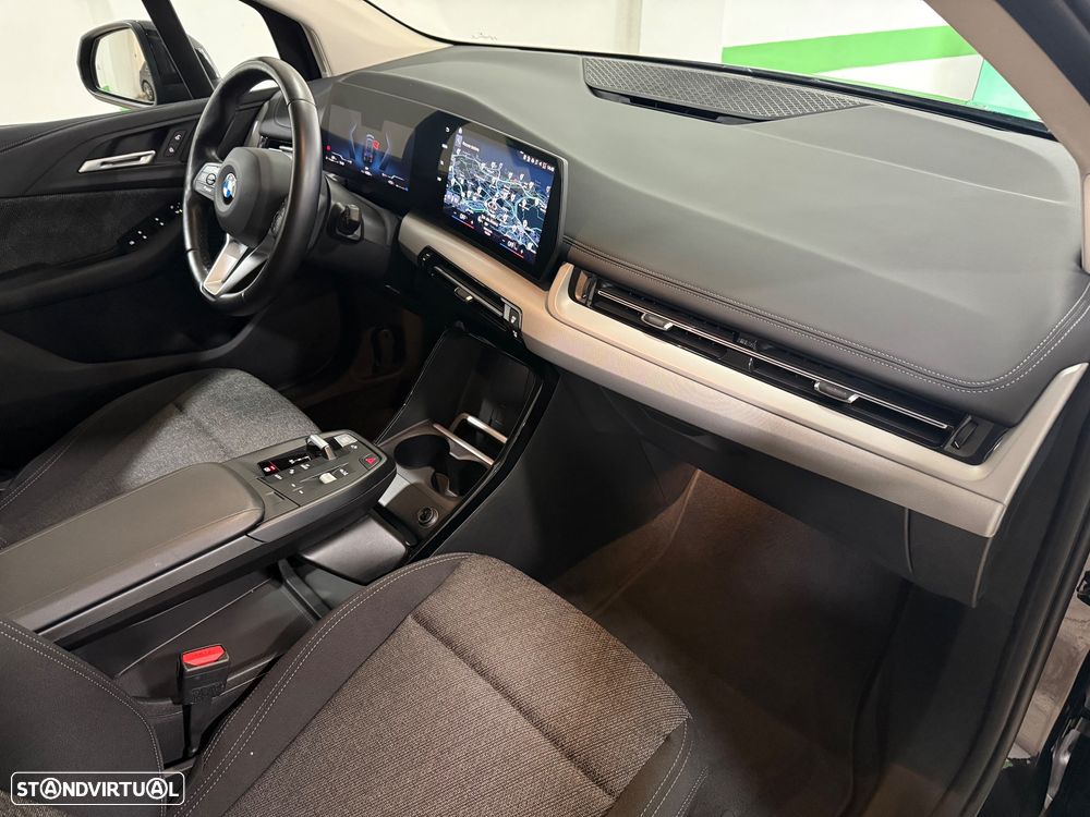 BMW 218 Active Tourer i Auto - 24