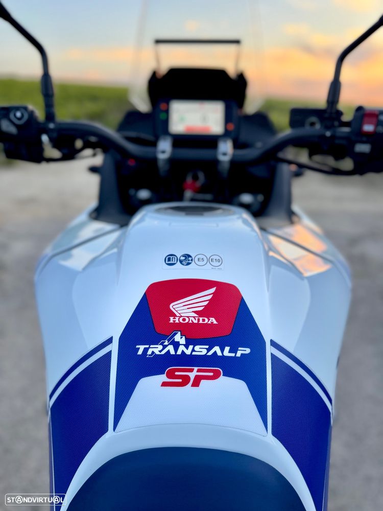 Honda Transalp 750 SP - 4