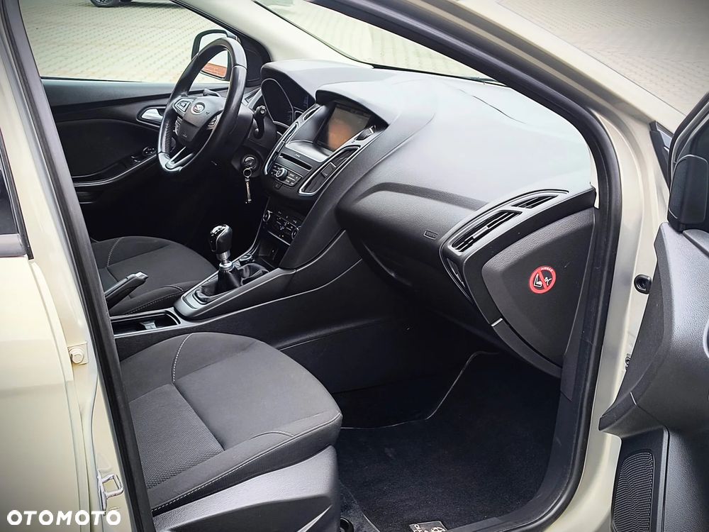 Ford Focus - 9