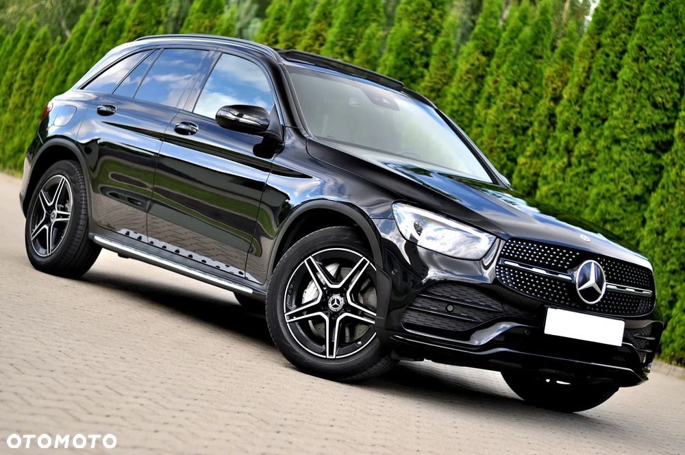 Mercedes-Benz GLC 200 d 4Matic 9G-TRONIC AMG Line - 3