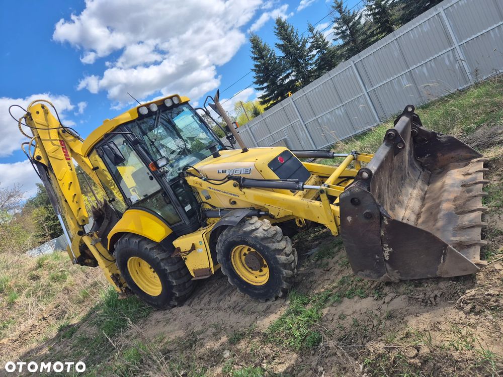 New Holland Lb 110B - 1