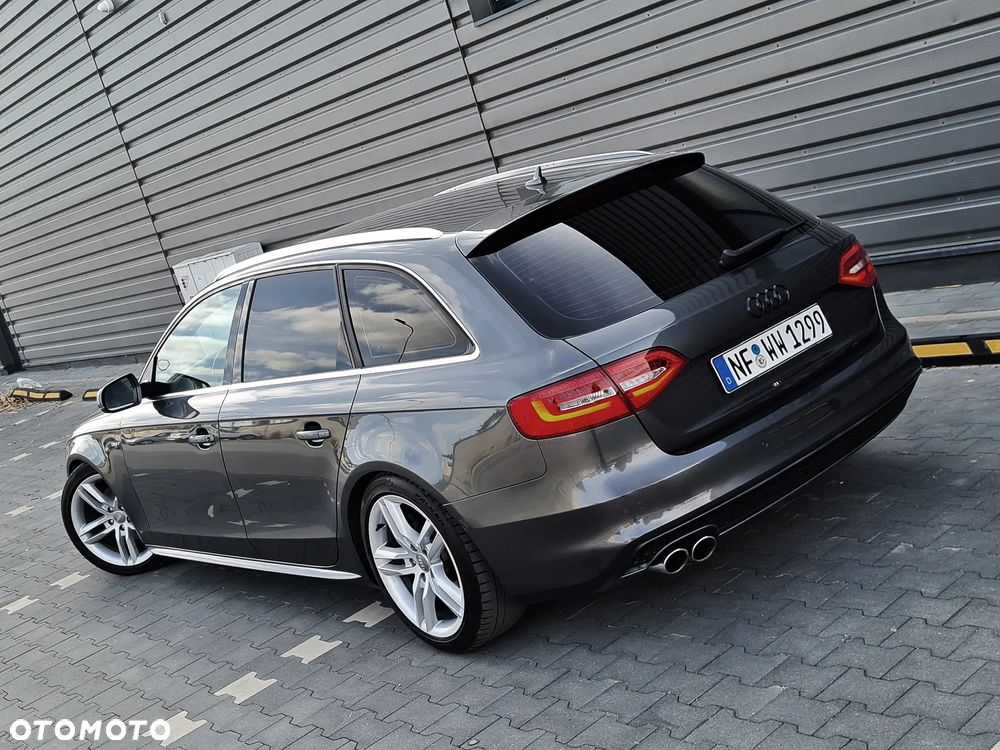 Audi A4 Avant 2.0 TDI DPF quattro S tronic S line Sportpaket - 15