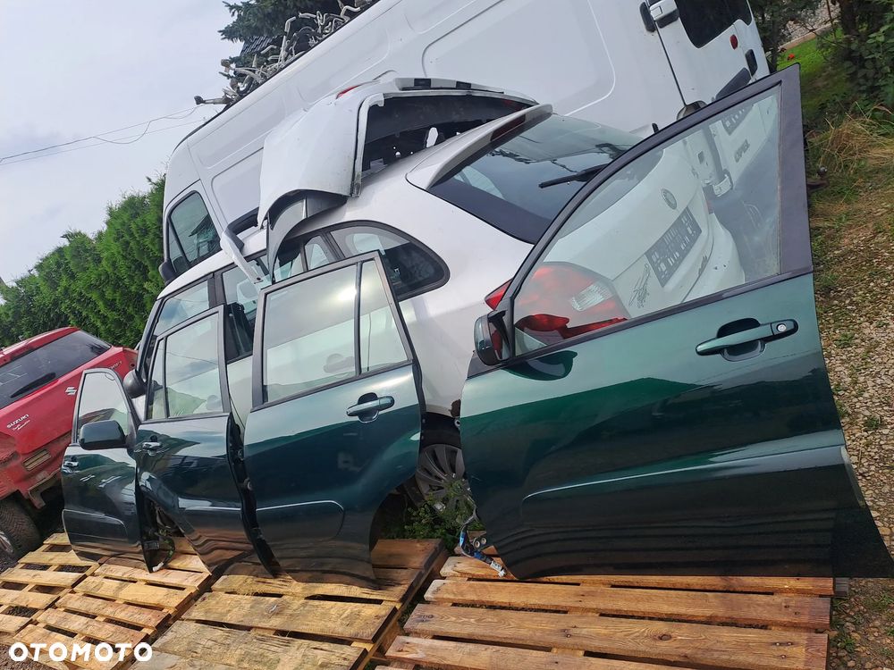 Toyota Rav 4 II 5D drzwi błotniki klapa kod lakieru 6R4 bez korozji