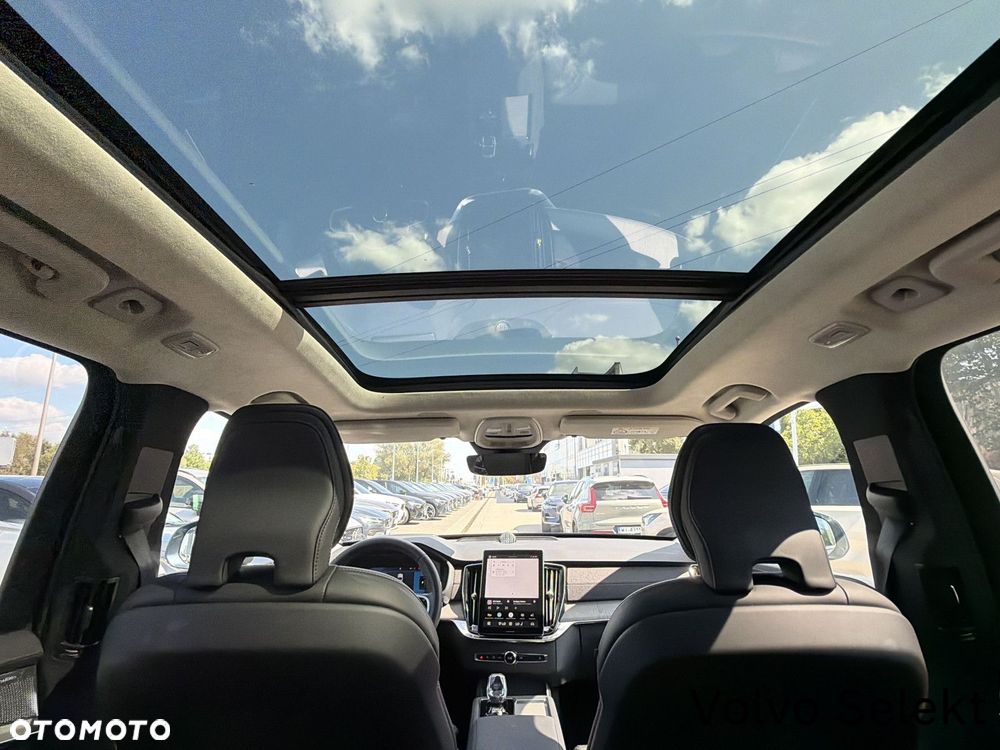 Volvo XC 90 - 32