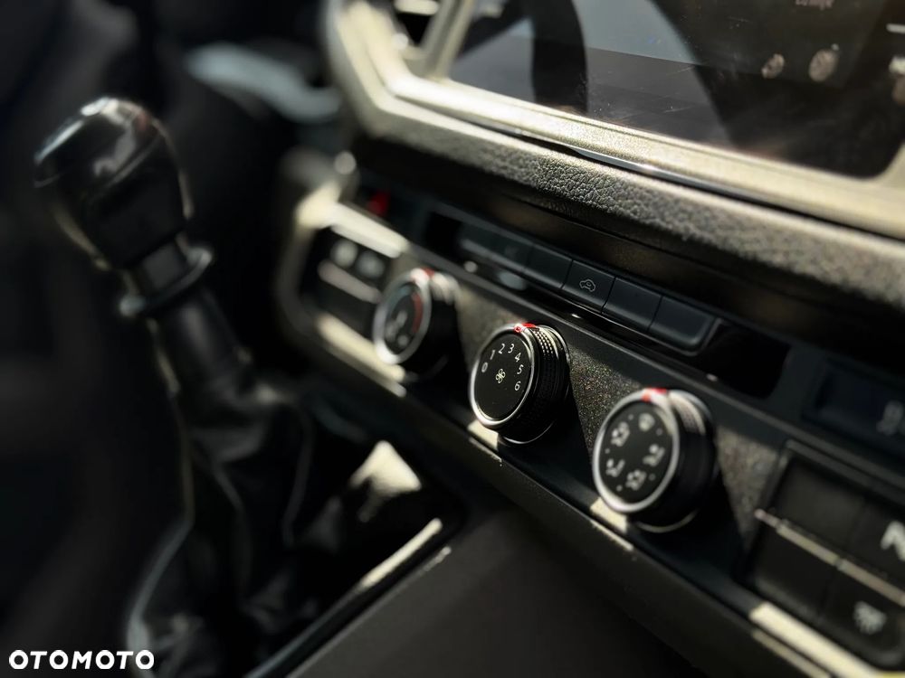 Volkswagen CRAFTER - 30