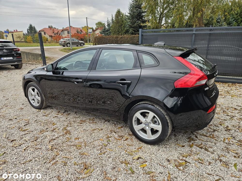 Volvo V40 D3 Momentum - 5