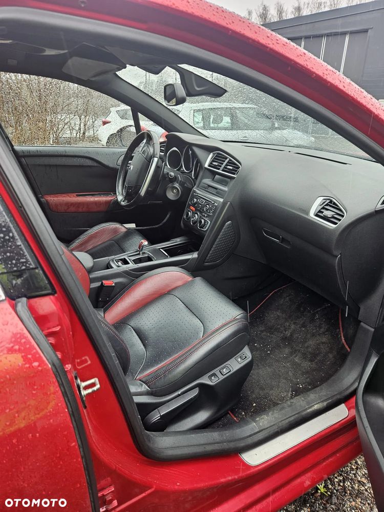 Citroën DS4 e-HDi 110 EGS6 SoChic - 7