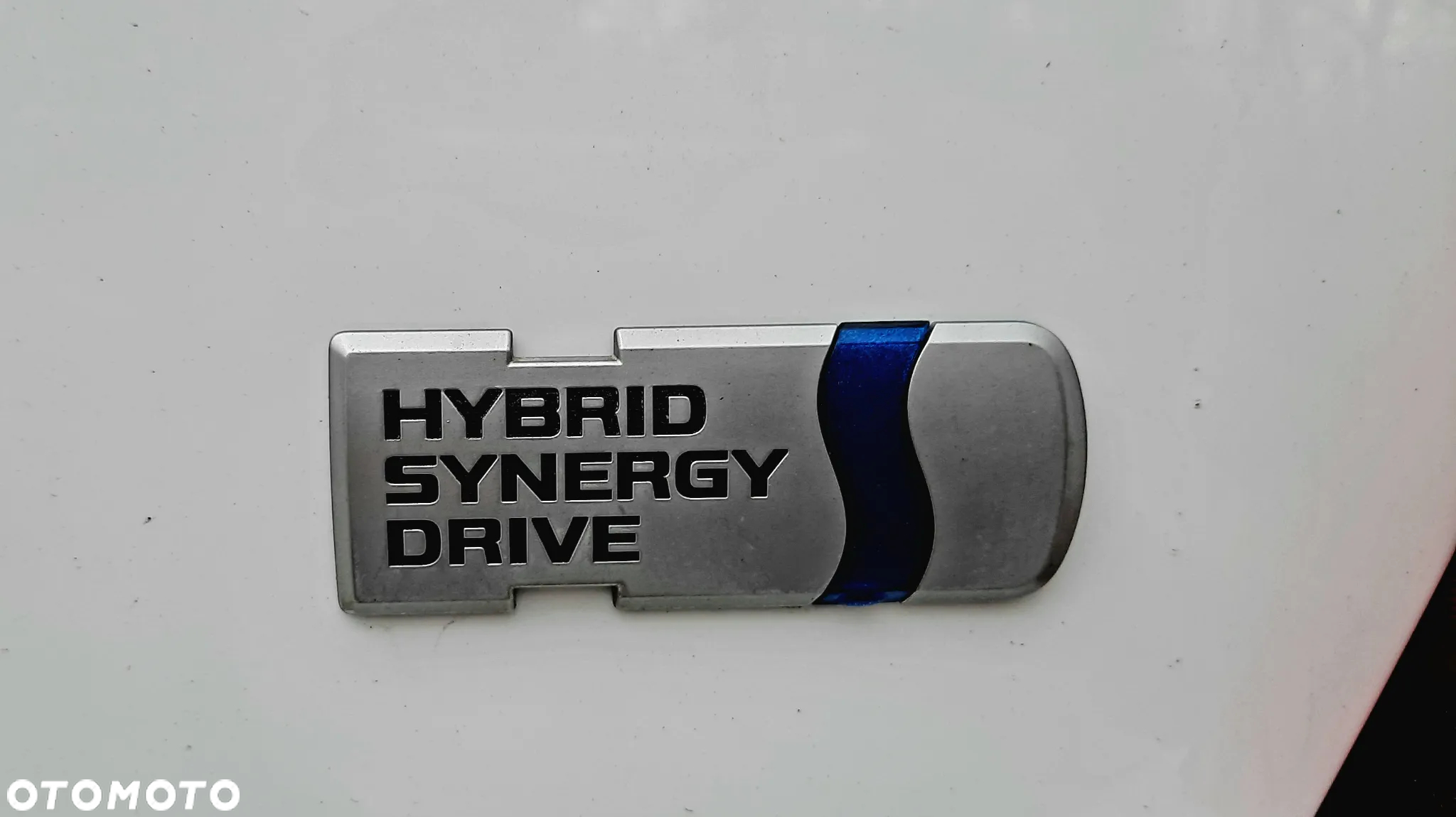 Toyota Yaris Hybrid 100 Dynamic - 9