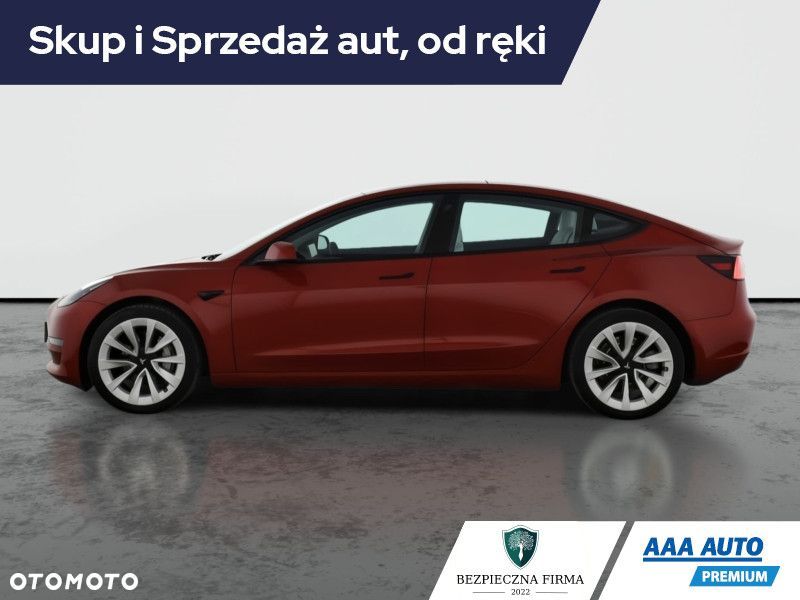 Tesla Model 3 - 4