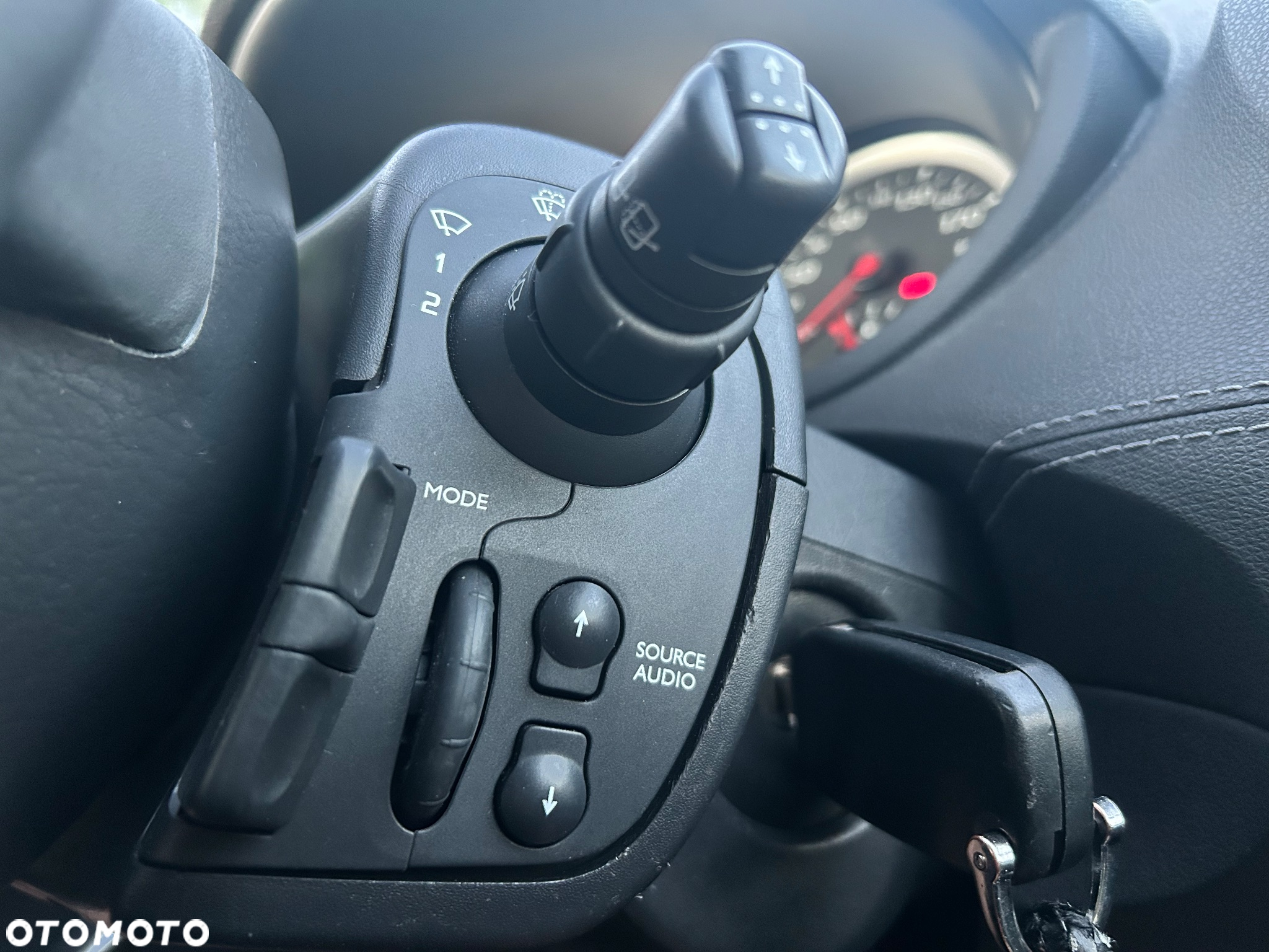 Renault Clio 1.2 16V Dwudziestka Euro5 - 27