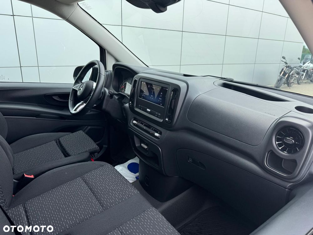 Mercedes-Benz Vito - 25