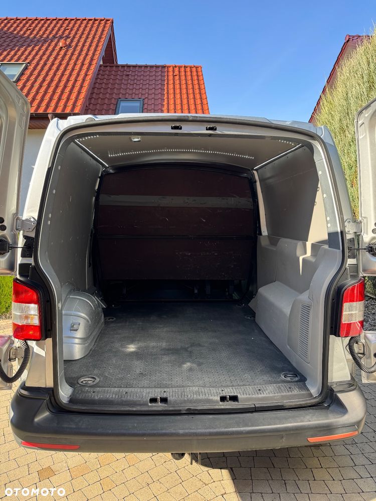 Volkswagen Transporter - 13