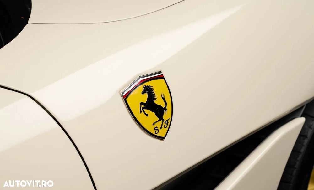Ferrari Portofino - 10