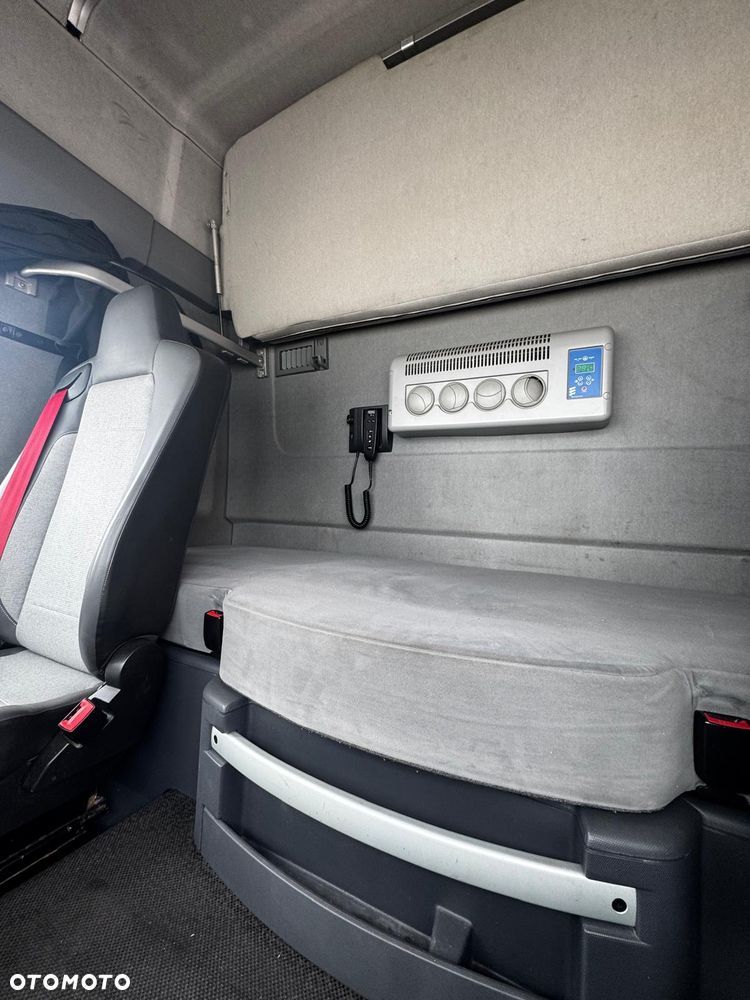 Renault T460 Sleeper Cab - 10