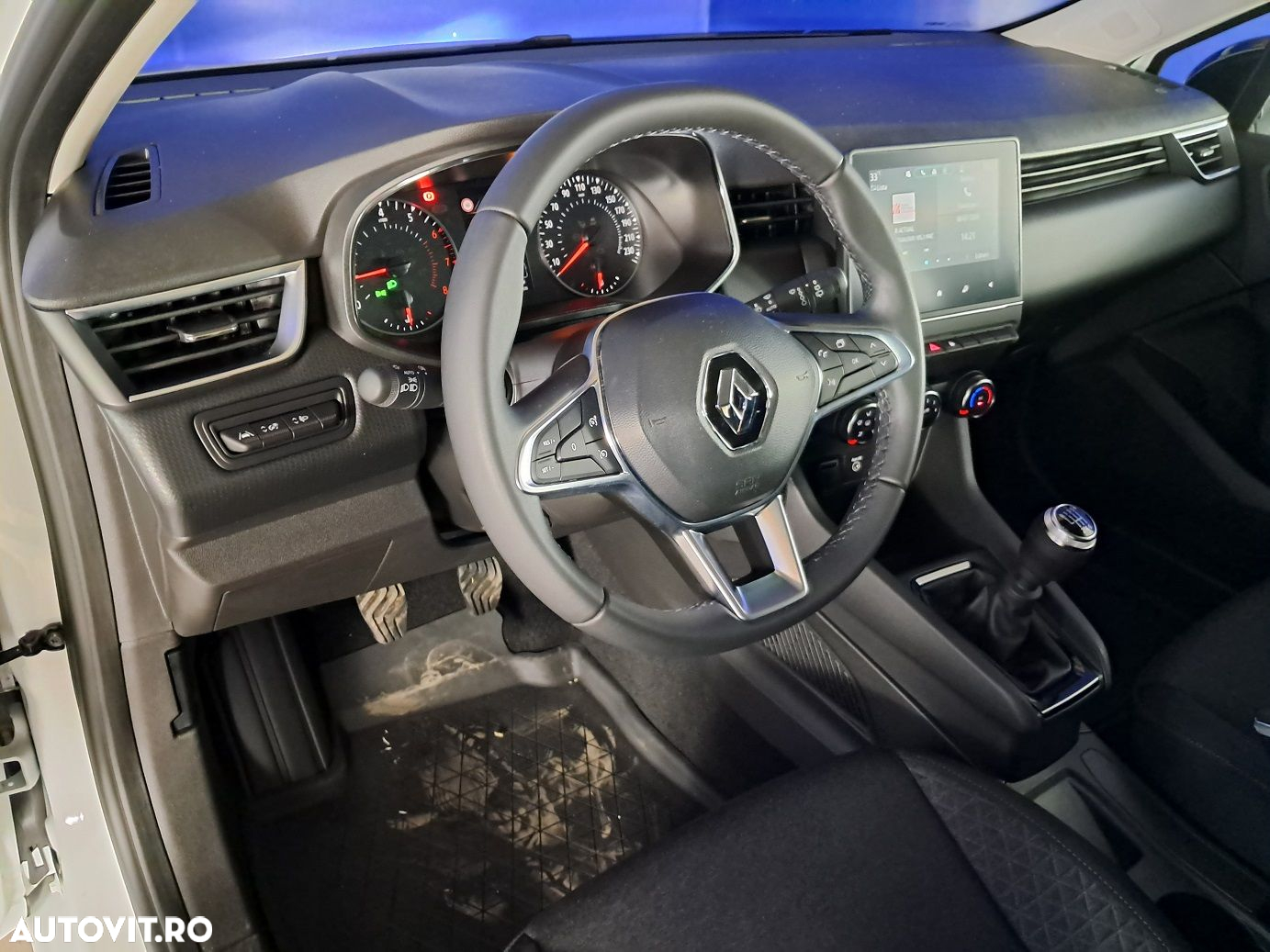 Renault Clio - 10