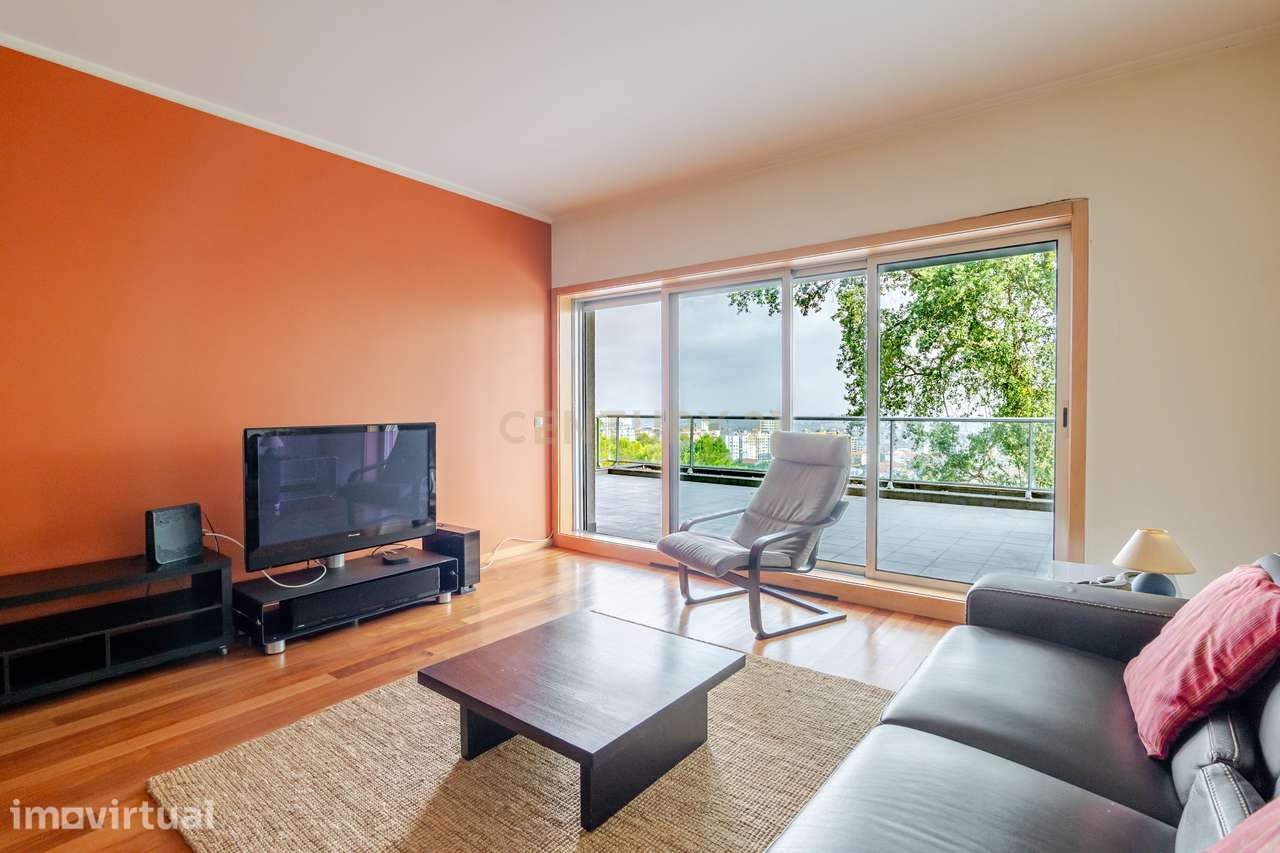 Apartamento com Vista em Vila Nova de Gaia - Oportunidade Única na Qui - Grande imagem: 5/43