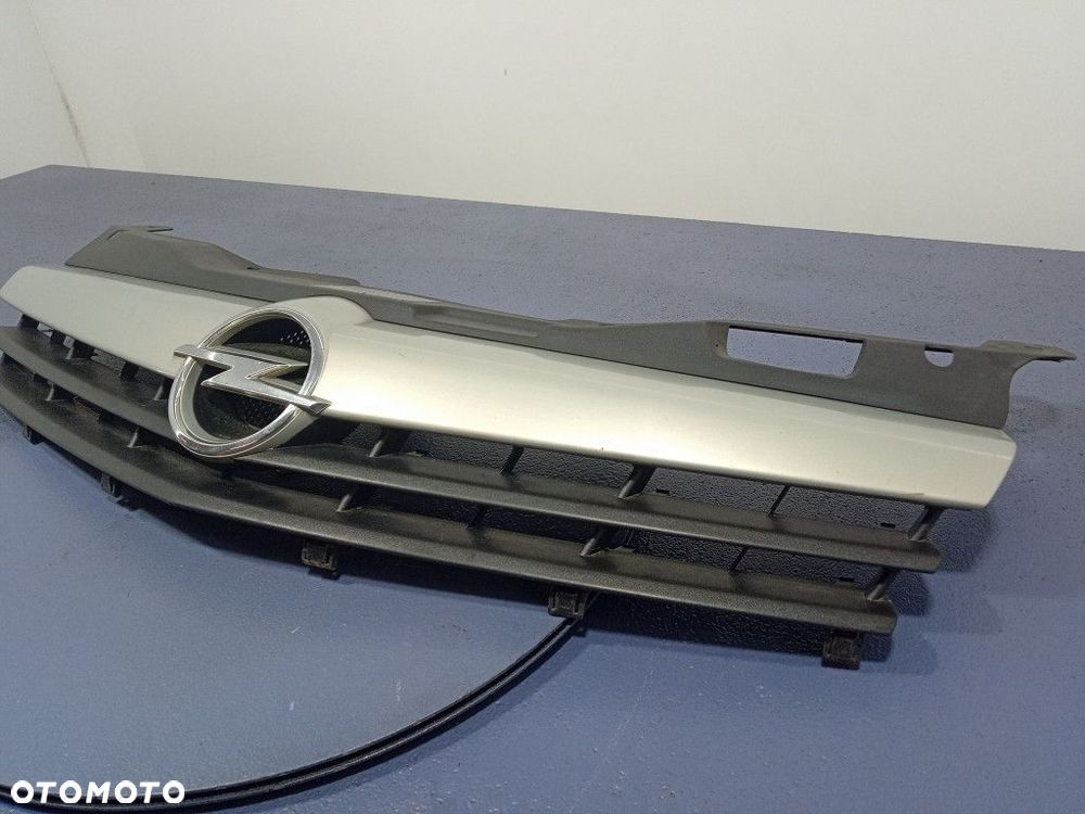 OPEL ASTRA III H GTC 3D ATRAPA CHŁODNICY GRILL Z167 13108460 - 3