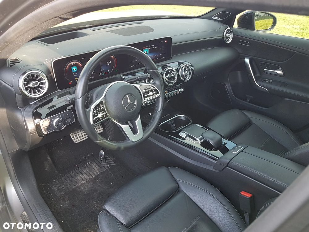 Mercedes-Benz Klasa A 250 4Matic 8G-DCT Special Edition - 20