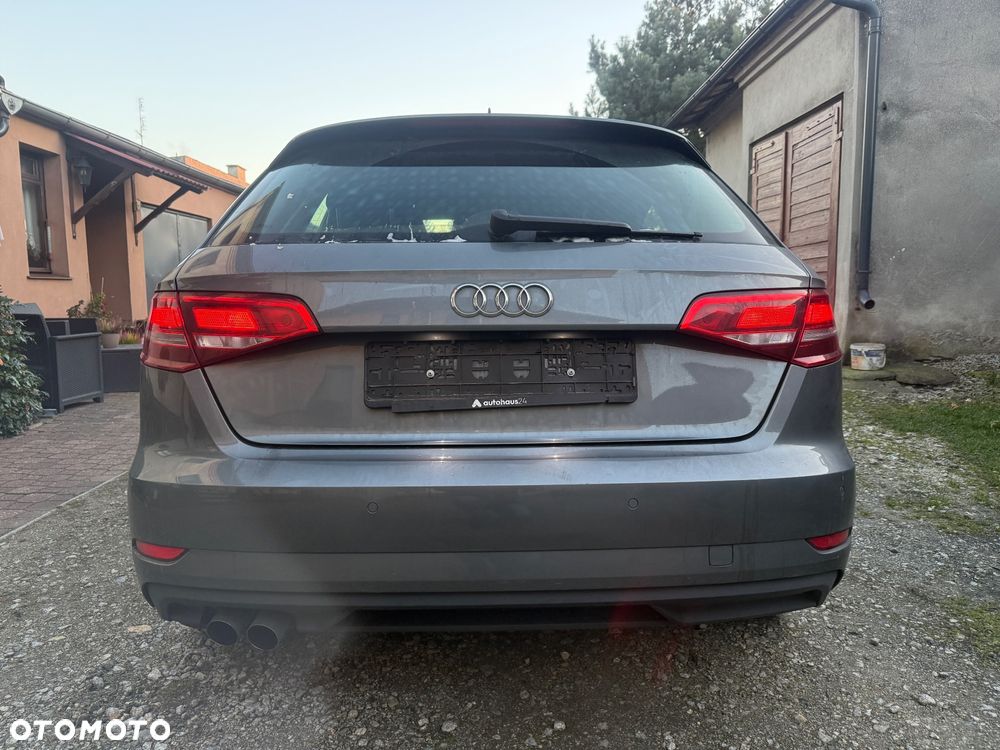 Audi A3 Sportback 2.0 TDI S tronic design - 16