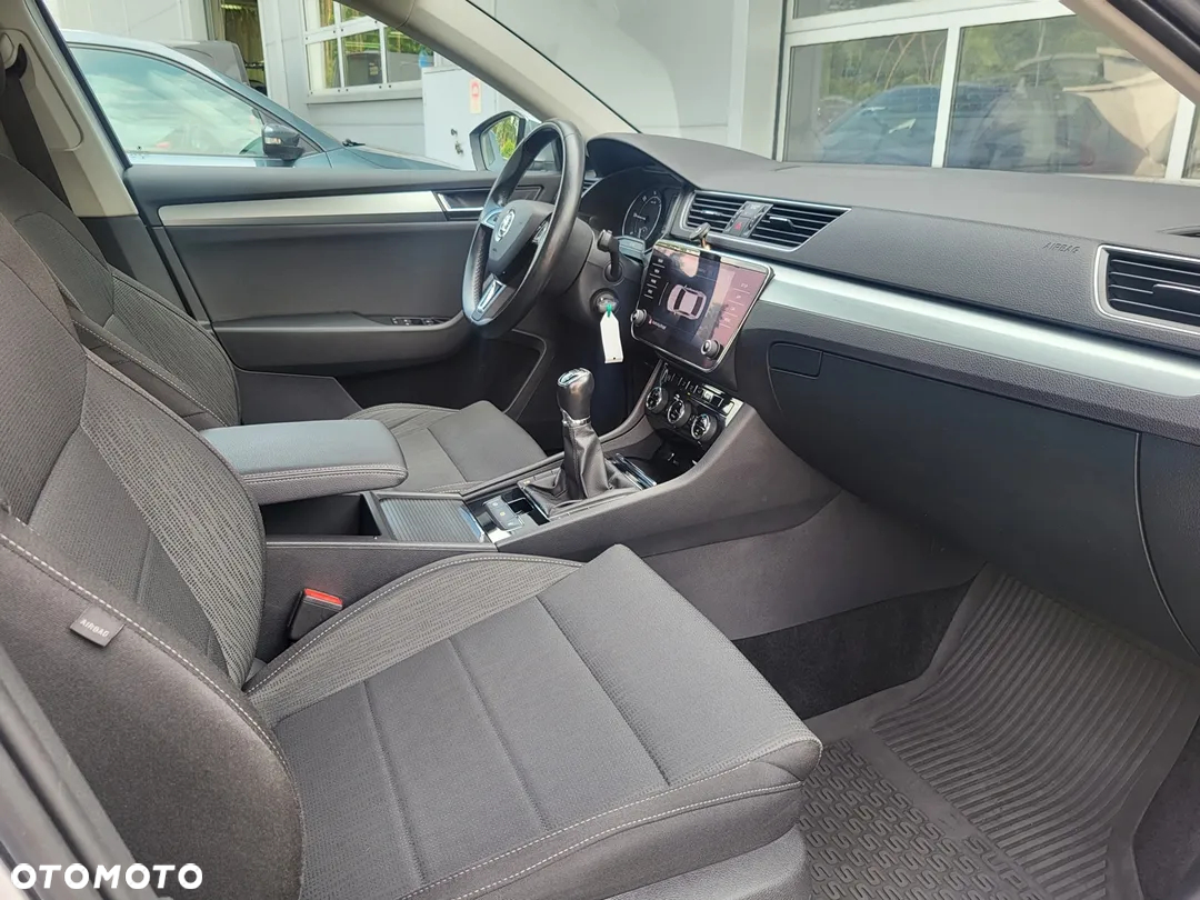 Skoda Superb 2.0 TDI Ambition - 15