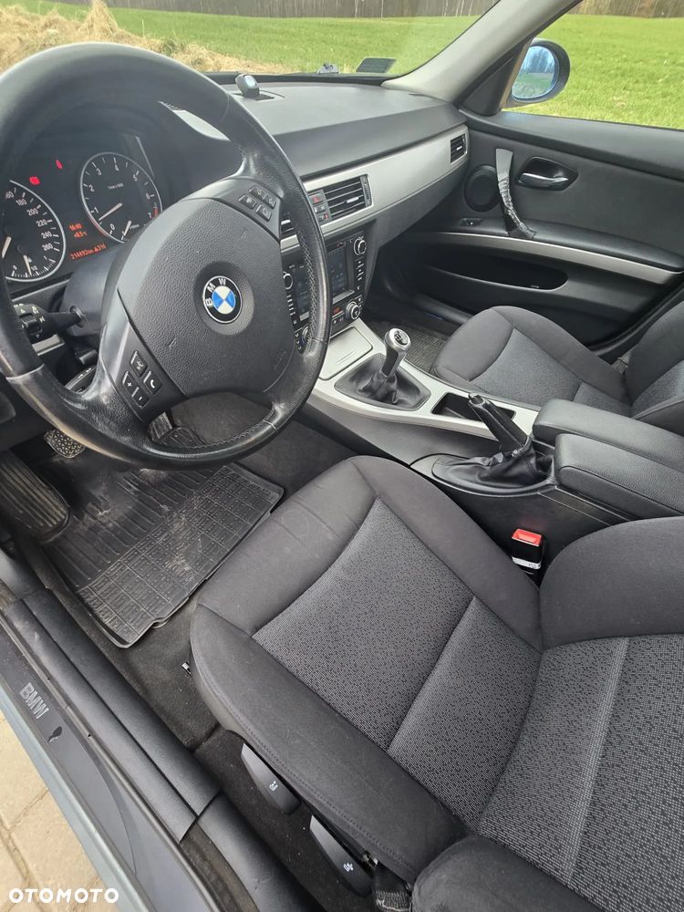 BMW Seria 3 - 10