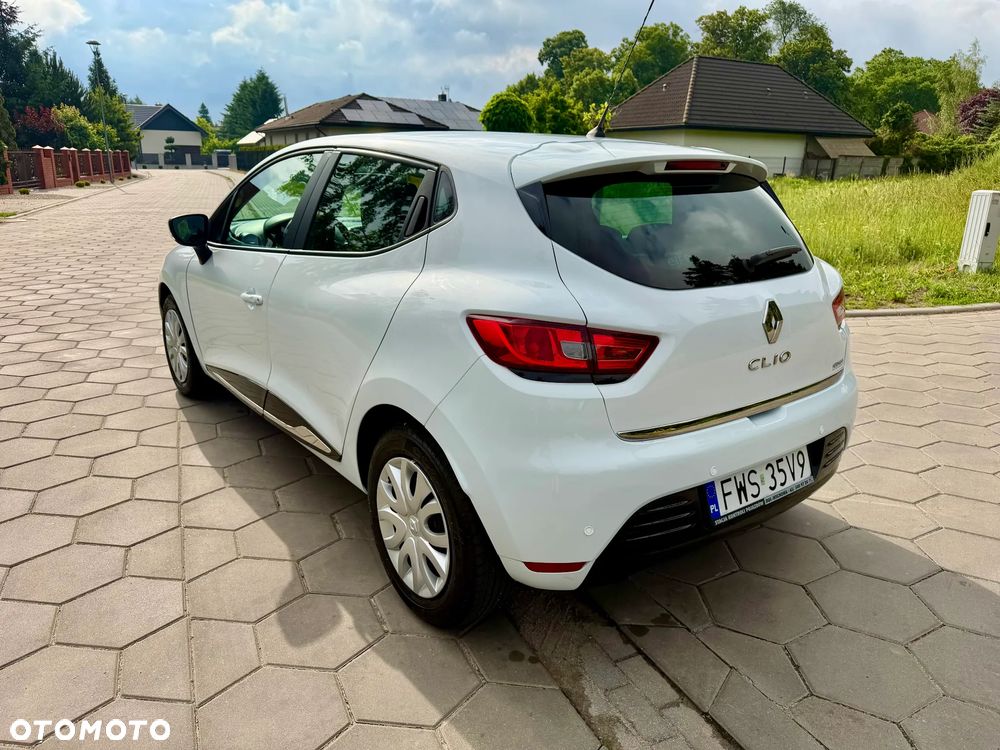 Renault Clio 1.2 16V 75 Life - 3