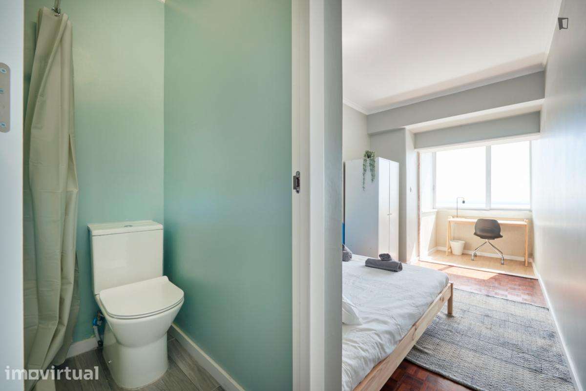 Quarto - localizado em Olaias Lisbon - Grande imagem: 3/27