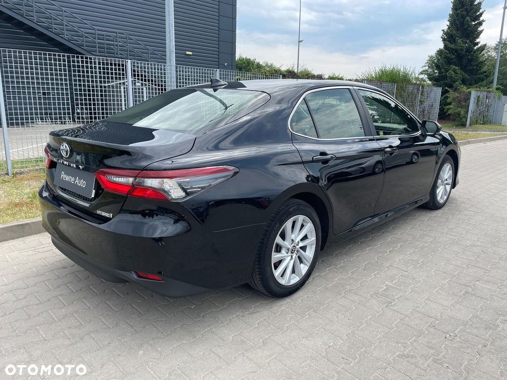 Toyota Camry 2.5 Hybrid Comfort CVT - 21