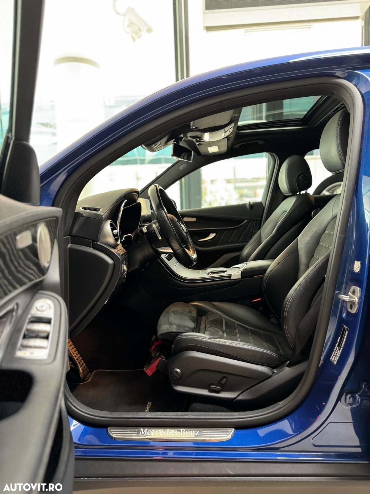 Mercedes-Benz GLC Coupe 300 e 4Matic 9G-TRONIC AMG Line Plus - 23