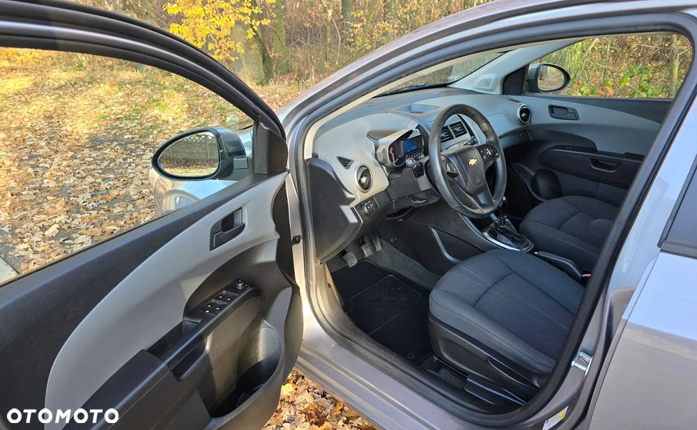 Chevrolet Aveo 1.4 LT+ - 8