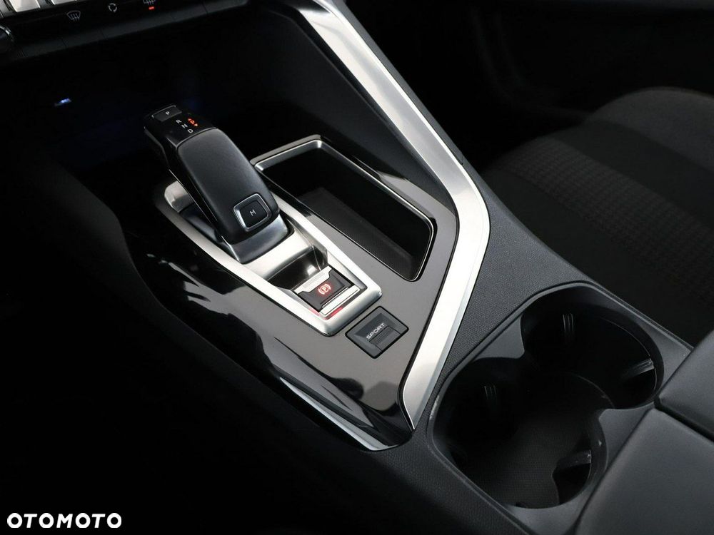 Peugeot 3008 BlueHDi 130 Stop & Start EAT8 Active Business-Paket - 31