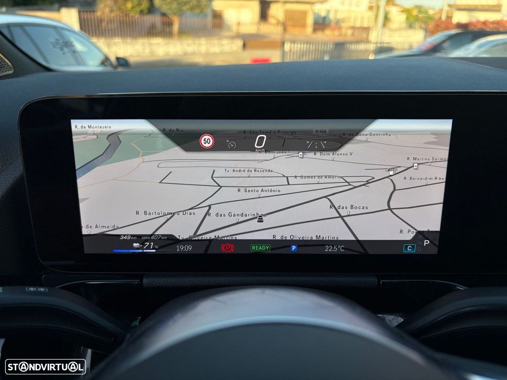 Mercedes-Benz EQA 250+ Progressive - 31