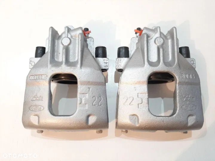 Zacisk Przód Lewy Prawy Ford MK1 Focus - 1