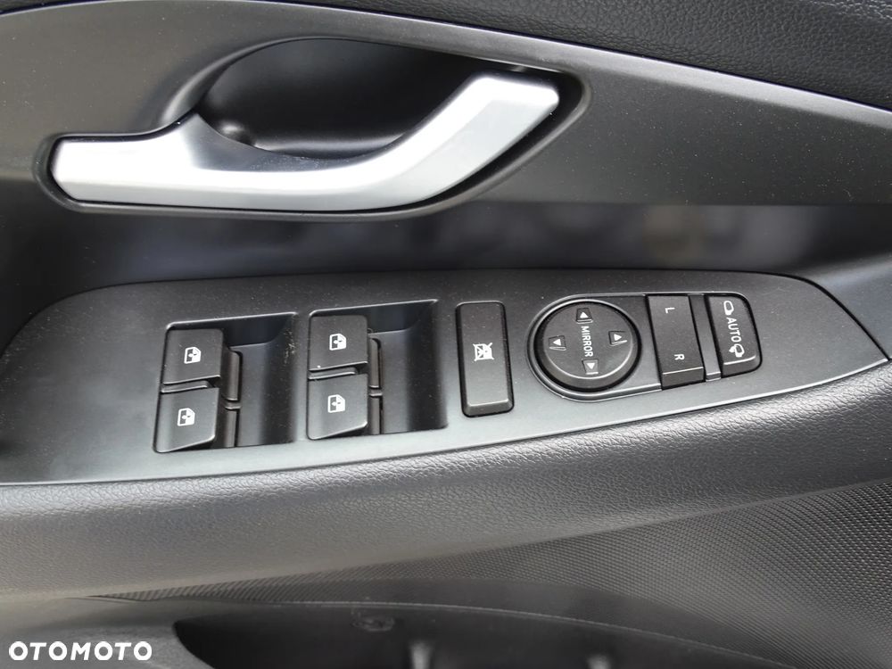 Hyundai i30 - 12